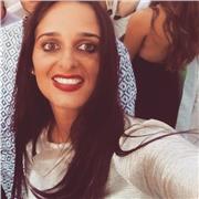 Laureanda in Lingue aziendali con certificazione Dele B2 più certificati inglese B2.
Già avuto esperienza nel ruolo. 
Mi offro per scuole elementari, medie e triennio superiori. 
Disponibilità anche per altre materie ( Italiano, storia, geografia, diritto